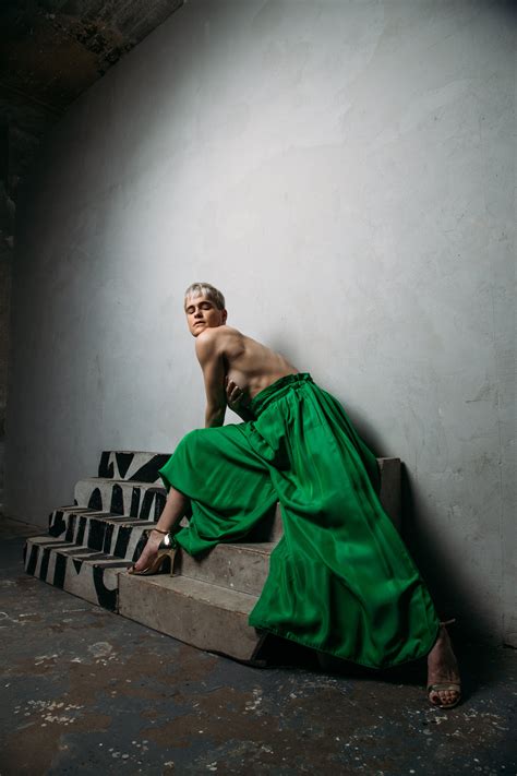 About — Mishay Petronelli.